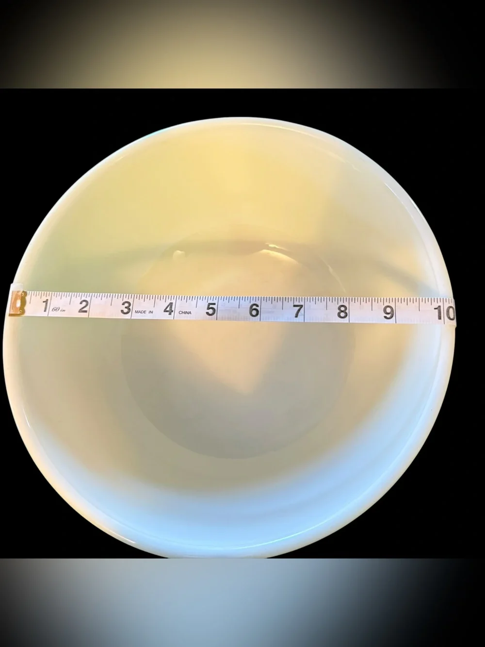 Pyrex 4 Qt #404 Bright Yellow Ceramic Mixing or Serving Bowl